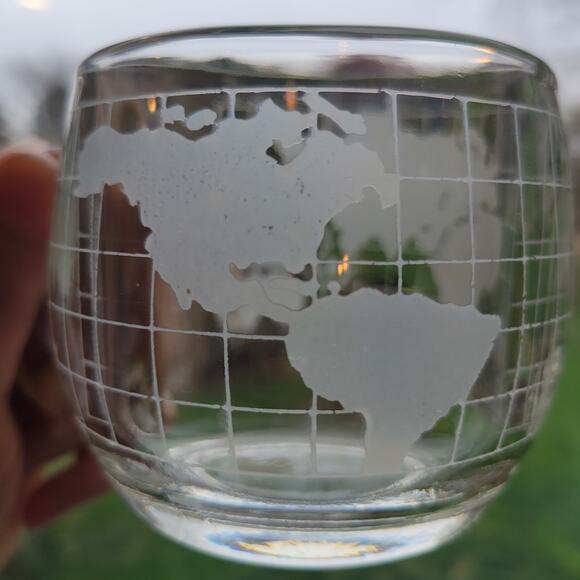 Set of 5 Nestle World Map Globe Etched Glass Clear Coffee Cup 3" Mugs VTG 1970s - Picture 2 of 5